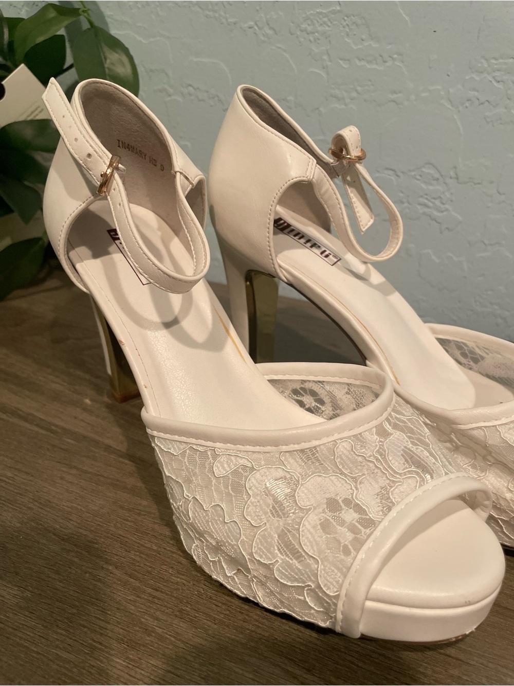 Women's Ivory Lace Platform Heel Formal Sandals with Ankle Strap - Picture 3 of 8